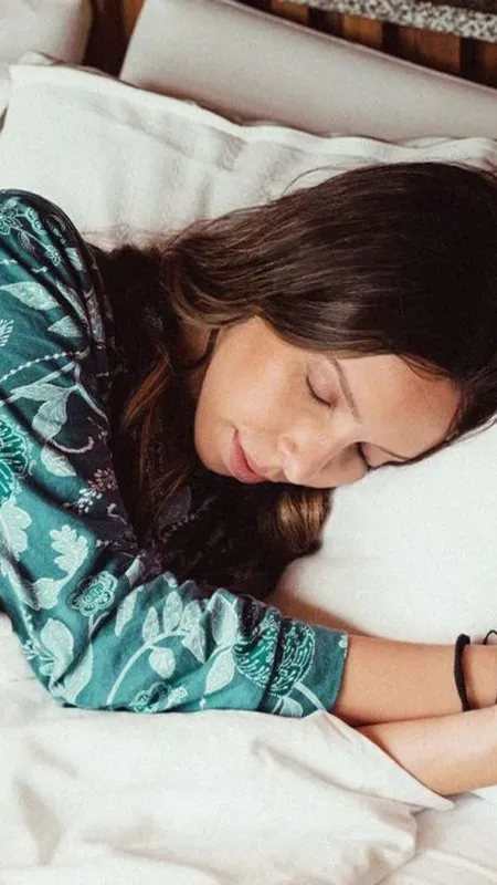 अच्छी नींद के लिए 5 स्वास्थ्यवर्धक पेय पदार्थ