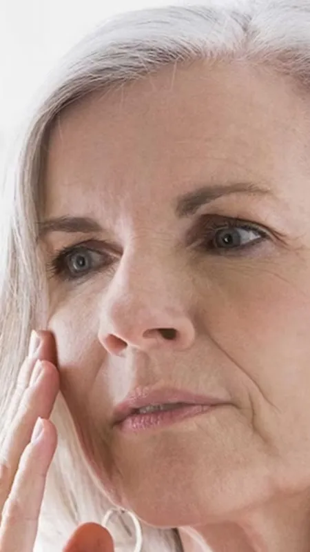 60 की उम्र में ऐसे दिखे फिट कि उम्र का पता लगाना हो मुश्किल