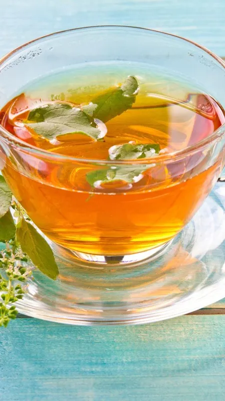 Benefits of tea: बारिश में चाय पीना सेहत के लिए क्यों हैं फायदेमंद