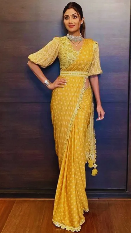 Bandhani Saree: हरियाली तीज पर पहनें लेटेस्ट डिज़ाइन की बांधनी साड़ी