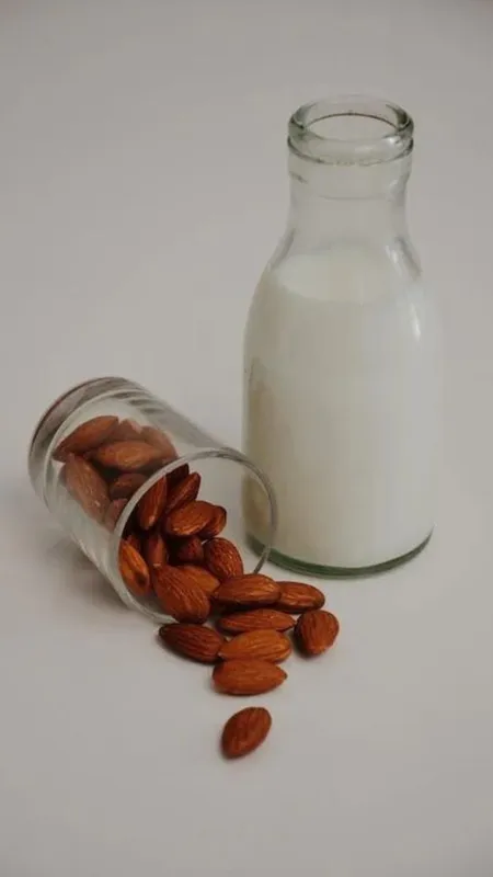बादाम मिल्क के फायदे! कम करेगा वजन.. मेंटेन करेगा हार्ट हेल्थ