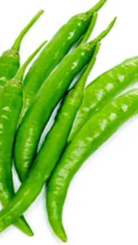 Green Chilli Benefits:हरी मिर्च खाने से दूर हो सकती हैं ये बीमारियां!