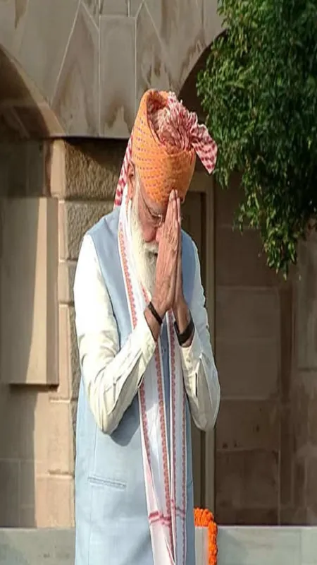 15 अगस्त के दिन पीएम मोदी के साफे प्रेम की एक झलक