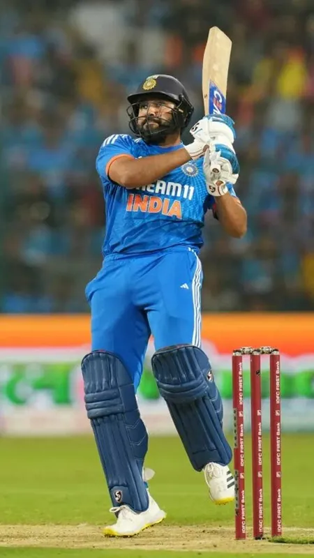 T20I क्रिकेट में सबसे ज्यादा छक्के लगाने वाले क्रिकेटर्स