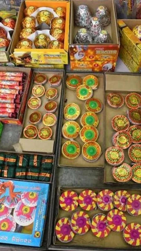 Diwali2021: दिवाली पर खूब चलाएं ये पटाखे, कुछ नहीं करेगा सुप्रीम कोर्ट