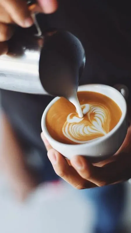 क्या हैं कॉफी पीने के फायदे और नुकसान जानें...