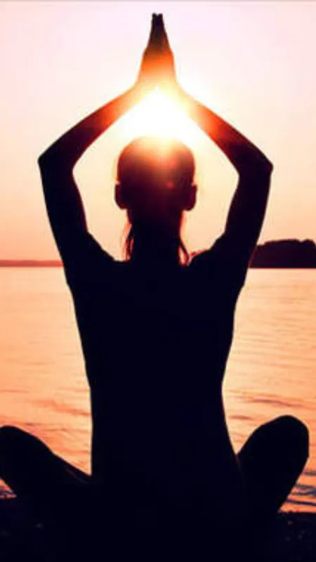 बच्चों को कराएं ये 5 योगासन, पढ़ने में लगेगा मन.. रहेंगे स्वस्थ