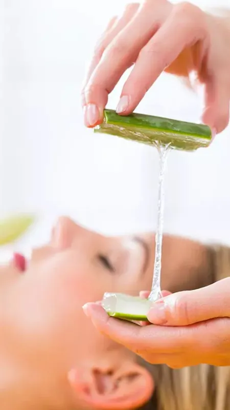 घर पर एलोवेरा से बनाएं ये फेस मास्क, चमक उठेगी आपकी त्वचा