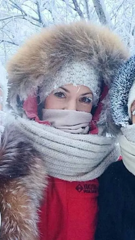 दुनिया के वो देश जहां आंसू भी ठंड से जाता है जम, पारा -70 तक