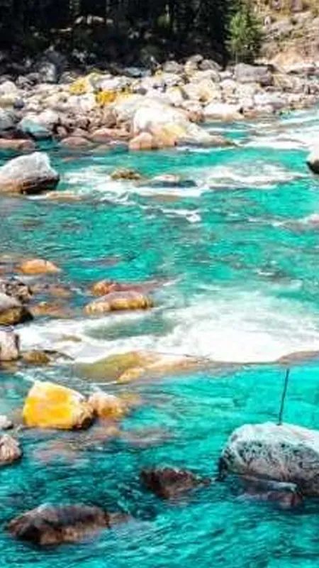 Travel: भारत की सबसे ठंडी जगह, लें इन सर्दियों में आनंद!