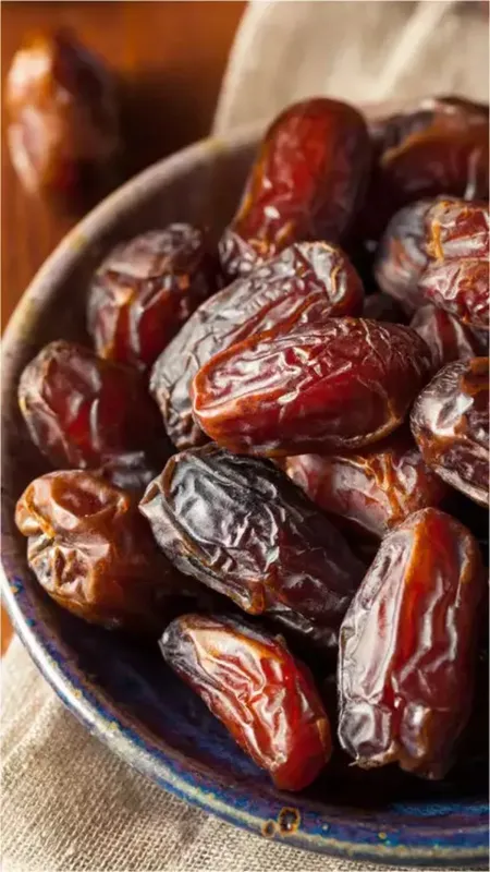 खजूर खाने के फायदे तो सुने होंगे, आज जानिए नुकसान!