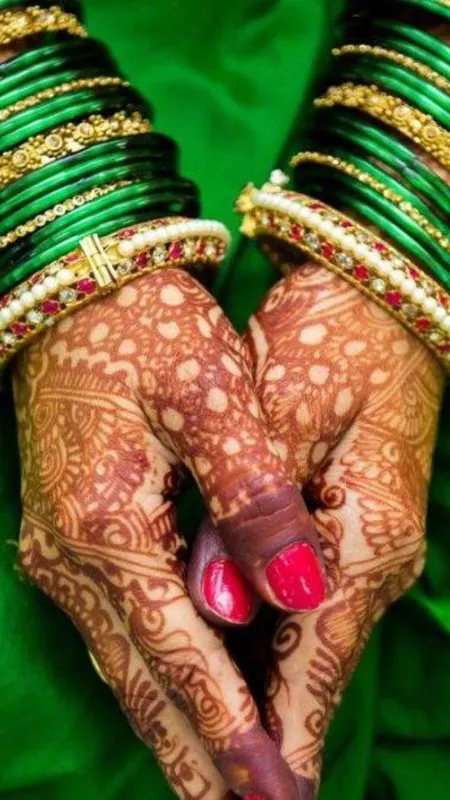 सावन में पिया मन भी जाएंगी ये लेटेस्ट डिजाइन की हरी-हरी चूड़ियां