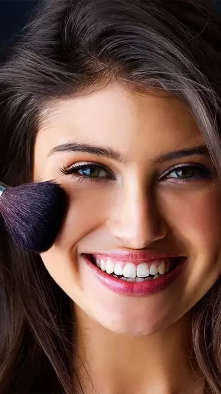 ऑफिस जाने के लिए सिर्फ 10 मिनट में करें मेकअप!