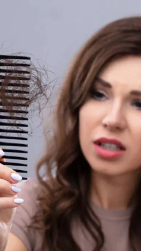 बाल झड़ने का सबसे बड़ा कारण क्या है