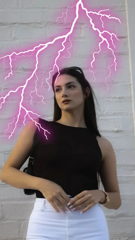 क्या काले कपड़े पहनने वाले लोगों के ऊपर ज्यादा गिरती है बिजली?