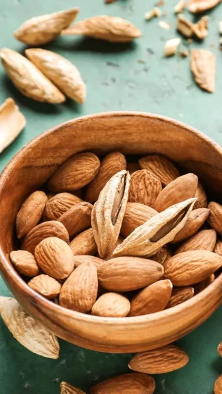 गर्मियों में बादाम कैसे खाएं, जानें सही तरीका!