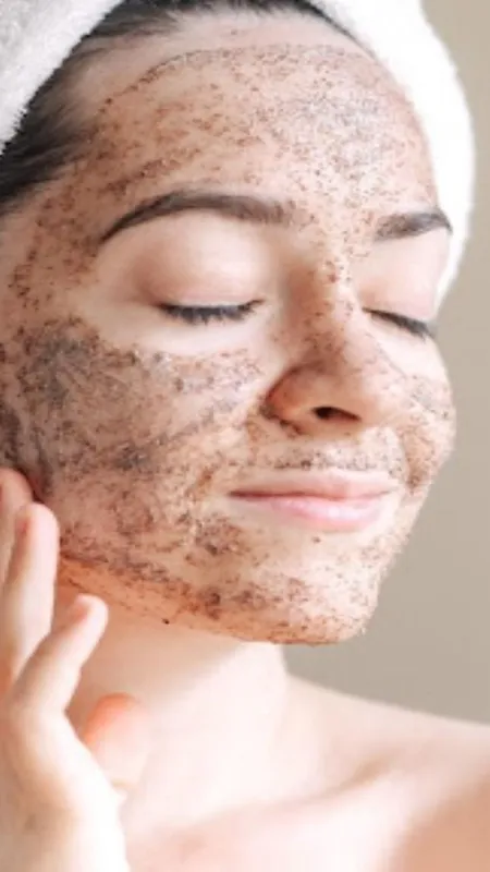 ये है चेहरे पर स्क्रब करने का सही तरीका!