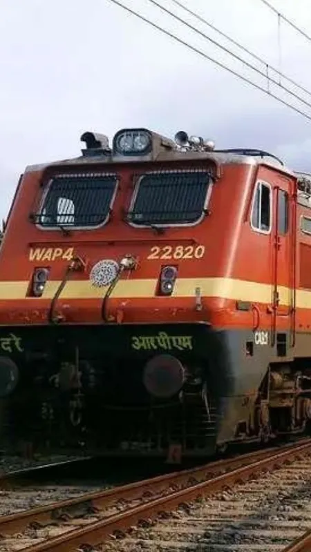 लोको पायलट का कितना होता है वेतन, जान उड़ जाएंगे होश