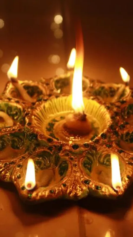 Diwali पर ये दिए जलाएंगे, घर में रौनक लाएंगे