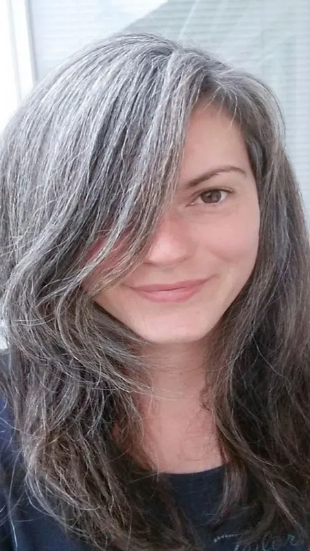 दिल पर चुभती है बालों की सफेदी तो इन नुस्खों को अपनाओ जल्दी