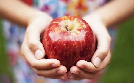 सेब खाने वाले सावधानः अब एक Apple डॉक्टर को दूर नहीं, बल्कि पास लेकर आएगा