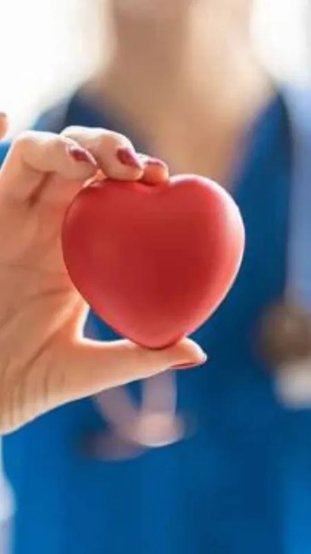 6 Surprising Foods That Keep Your Heart Happy & Healthy!