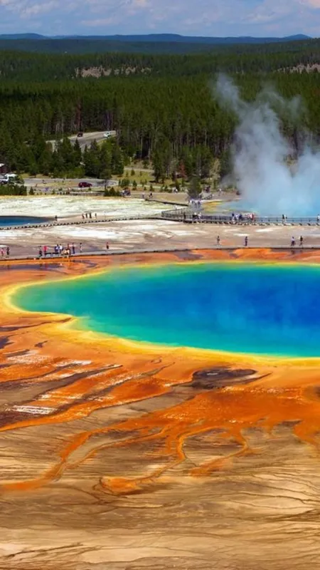 10 Unique National Parks For Astrophotography Enthusiasts