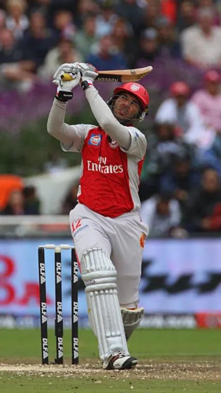 10 longest sixes in IPL history