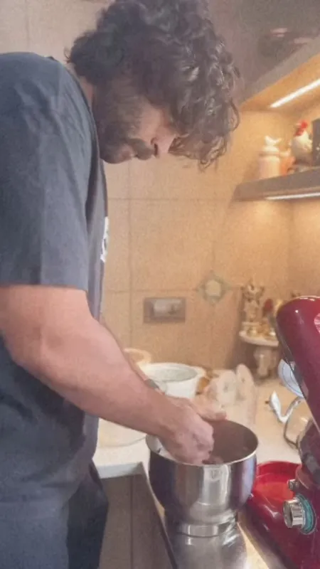 varun tej pizza video 3rd
