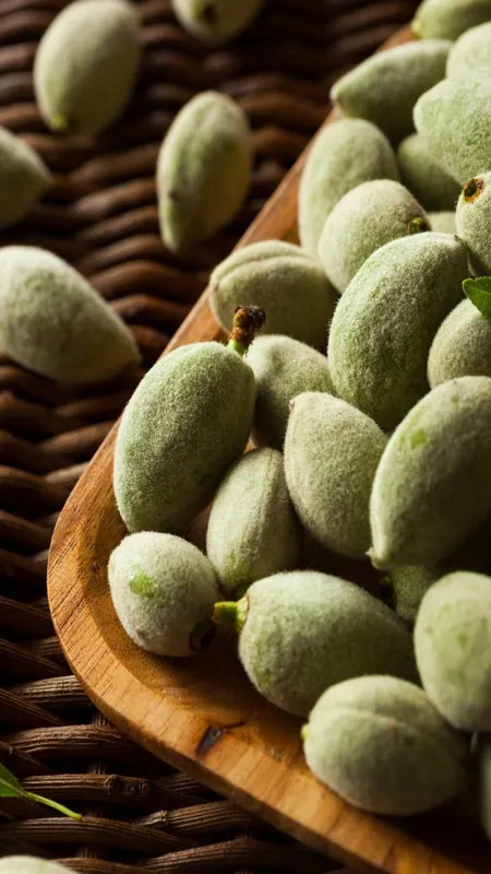 green almonds