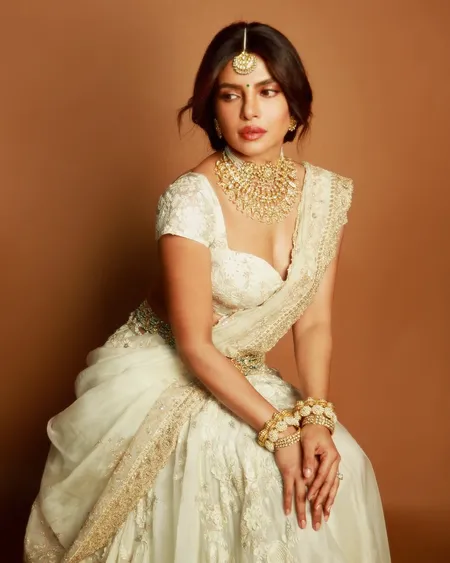 Priyanka Chopra (2)