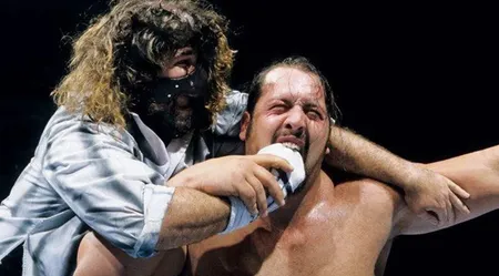 7 WWE Superstars who finished the match despite serious injury (Source X)