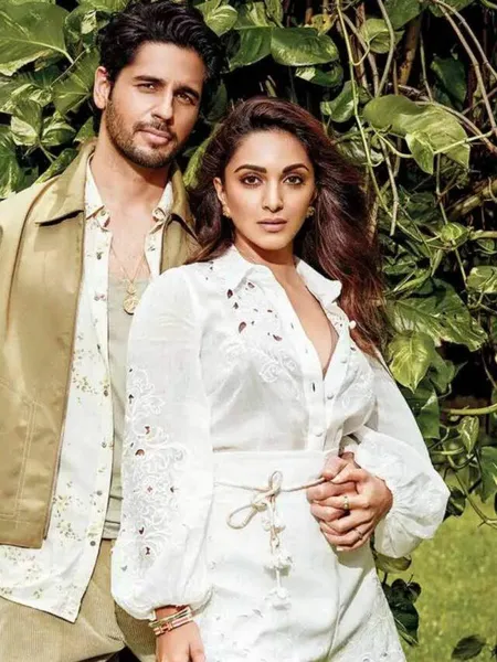 Sidharth Malhotra-Kiara Advani's Fans Ask Alexa to Play 'Ankhon Me Teri' as Their Dreamy Picture Takes Internet by Storm - Check Tweets