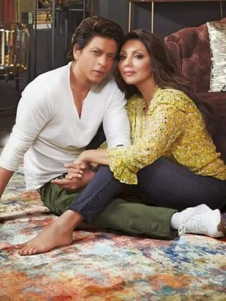 Shah Rukh Khan's Sweet Gesture of Love for Gauri Khan