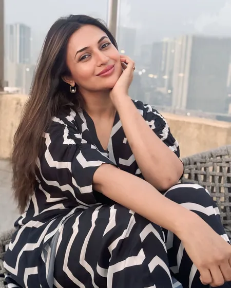 Divyanka Tripathi: Journey, Education, Career, and Net Worth of the TV Queen