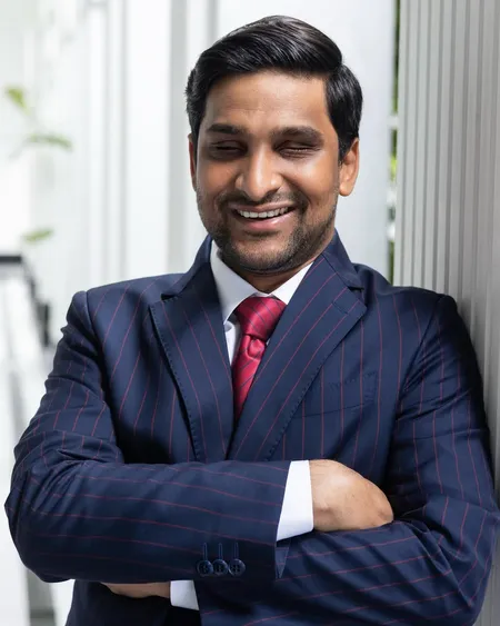 Srikanth Bolla: Vision Beyond Sight – The Inspiring Journey of a Trailblazing Entrepreneur