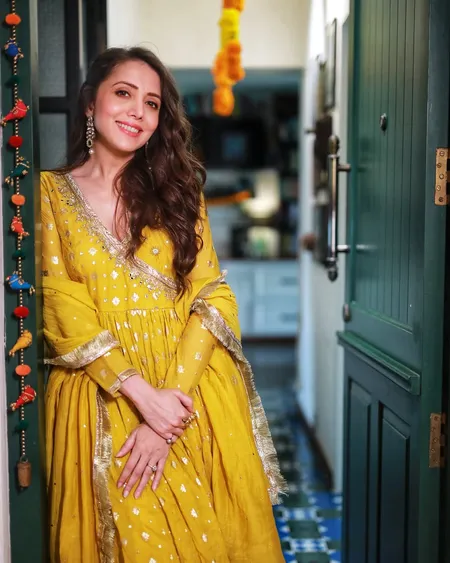 Jankee Parekh: Life, Birth, Education & Net Worth of India's Melodious Voice