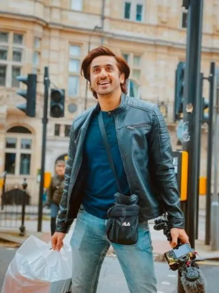 Nikhil Sharma | Mumbiker Nikhil YouTuber, Social Media Influencer