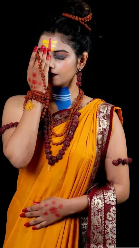 हाथ में पहनिए रुद्राक्ष, पाइए चमत्कारी लाभ? | यंग भारत न्यूज