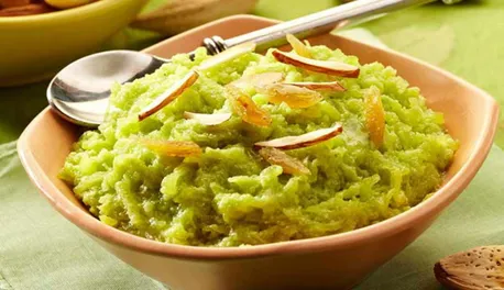 व्रत स्पेशल: लौकी का हलवा (Vrat Special: Lauki Ka Halwa)