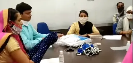 IAS Raushan Kumar Singh helped many women to earn durring covid