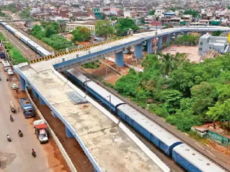 90° bridge in Bhopal...people said- this is a unique design | भोपाल में ओवर  ब्रिज पर 90 डिग्री एंगल का मोड़: अजीब डिजाइन को लेकर सोशल मीडिया पर बना  मजाक; लोग बोले-
