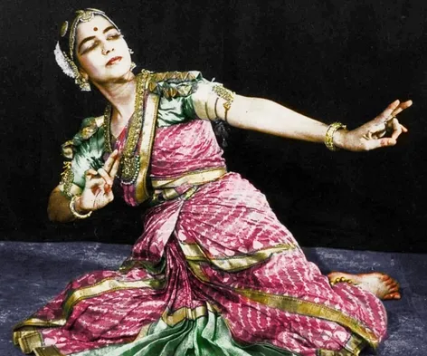 रुक्मिणी देवी अरुंडेल की परिवर्तनकारी यात्रा: भरतनाट्यम को नए क्षितिज तक ले  जाना - कल्याणी कला मंदिर