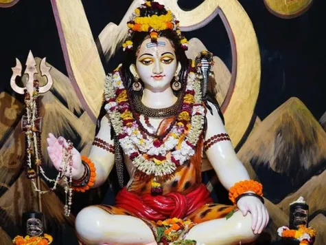 Sawan Somwar 2023: इस बार दो महीने का होगा सावन, 19 साल बाद बन रहा संयोग,  इस दिन से शुरू हो रहा पवित्र महीना