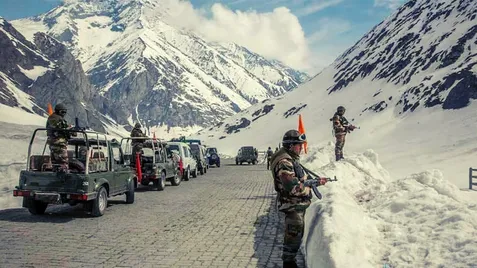 गलवान घाटी में उस दिन क्या हुआ था? रक्षा मंत्रालय ने जारी की जानकारी -  Ministry of Defense Public Information on Galwan Valley clash and col  santosh babu - AajTak