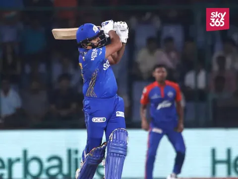 IPL 2025: Female Fan's Wild Fight at DC vs MI Match Captured on Camera