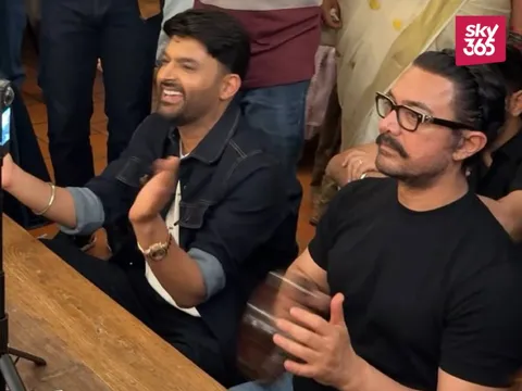 Comedian Kapil Sharma Wins Hearts as he Hugs the Cast of Aamir Khan's Sitaare Zameen Par Movie