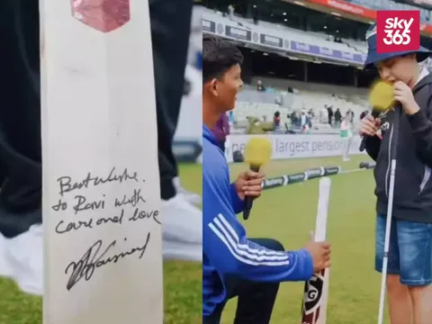 Yashasvi Jaiswal Wins Hearts as he Gifts Bat to Visually-Impaired Fan - Watch Video!