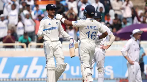 India eye maiden Test win at Manchester