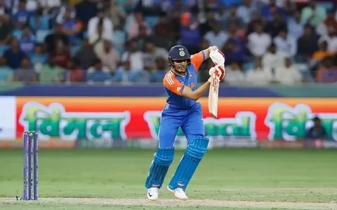 Whenever Shubman Gill doesn’t make runs, the pressure will pile on because Sanju Samson is currently benched: Irfan Pathan